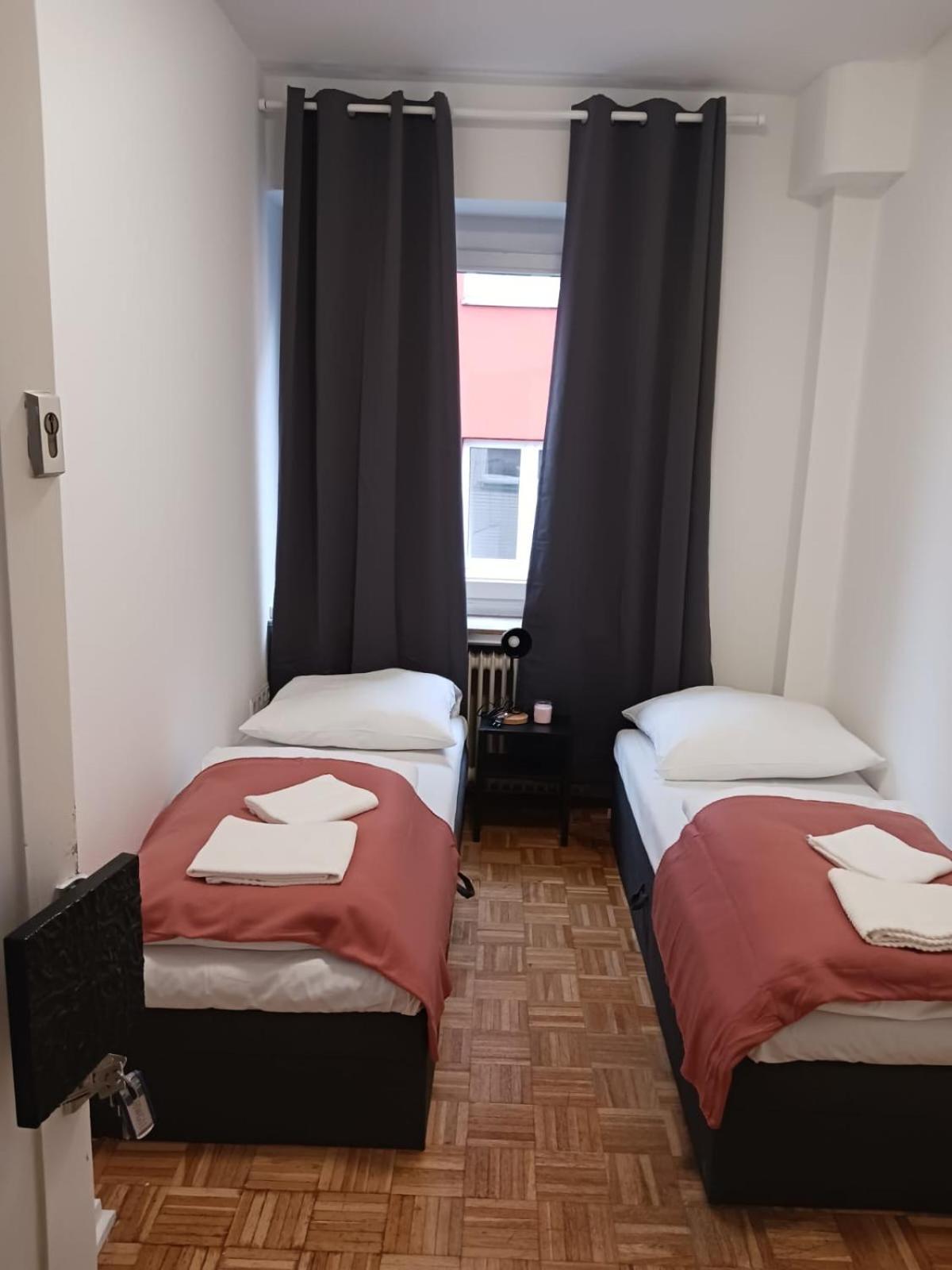 Helle Zentrale Wg Direkt Am Heumarkt Köln