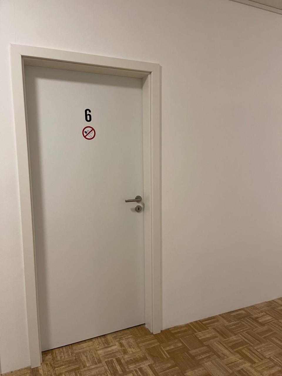 Helle Zentrale Wg Direkt Am Heumarkt Köln
