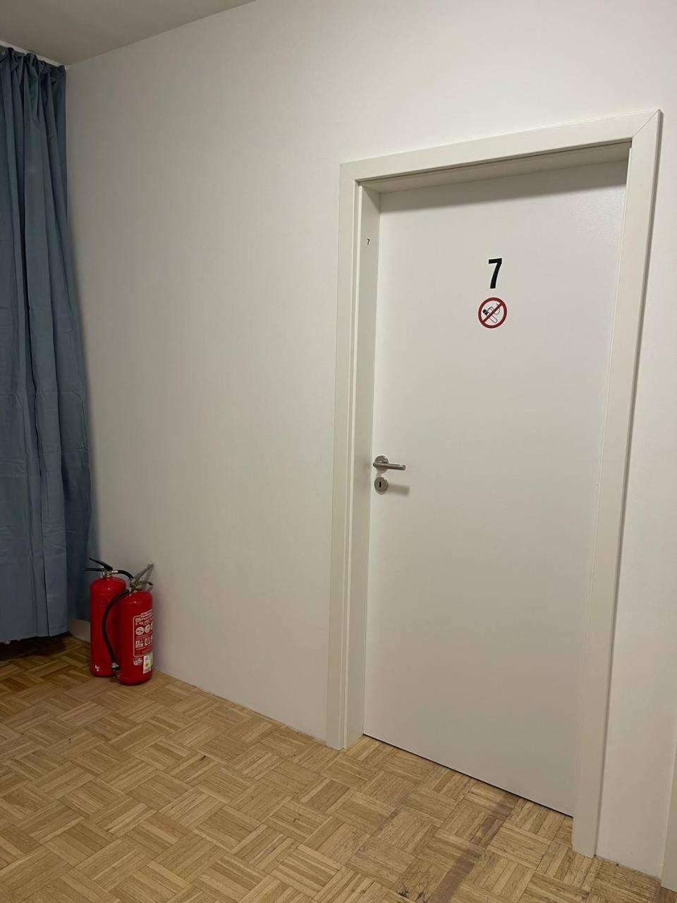 Helle Zentrale Wg Direkt Am Heumarkt Köln